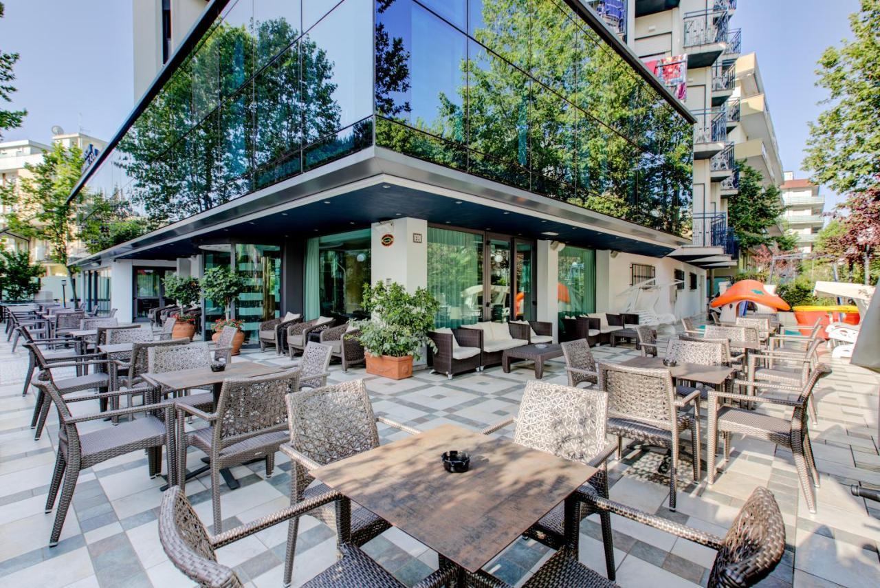 Hotel Verona チェゼナーティコ エクステリア 写真