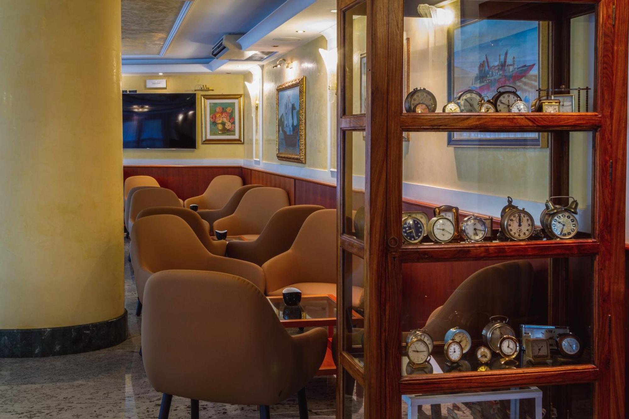 Hotel Verona チェゼナーティコ エクステリア 写真